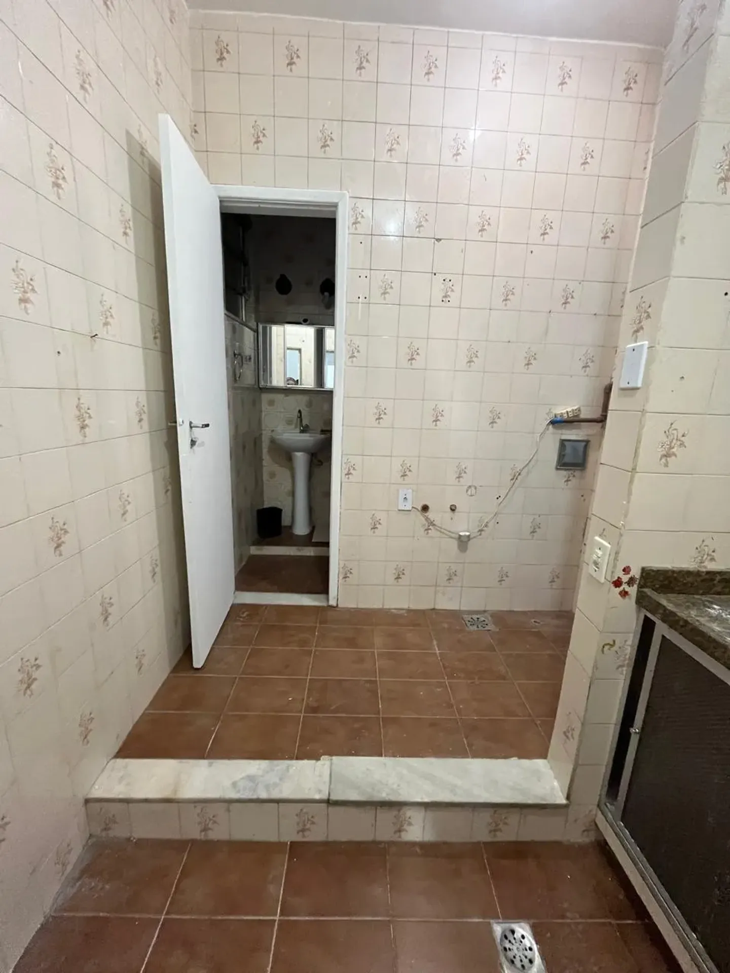 Квартира з 2 спальнями, окремою кухнею та газовою плитою — photo 3