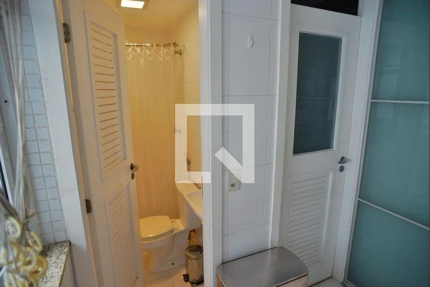 Washing machine in a 3-bedroom apartment, 160 m² — photo 13