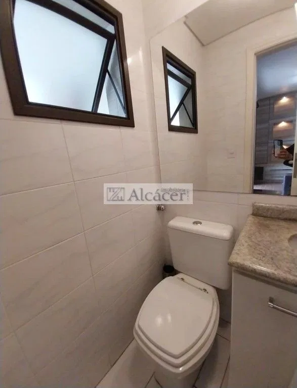 3-bedroom apartment in a building with a gym — photo 8