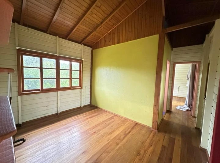 House with balcony, 2 bedrooms and 6 parking spaces — photo 5