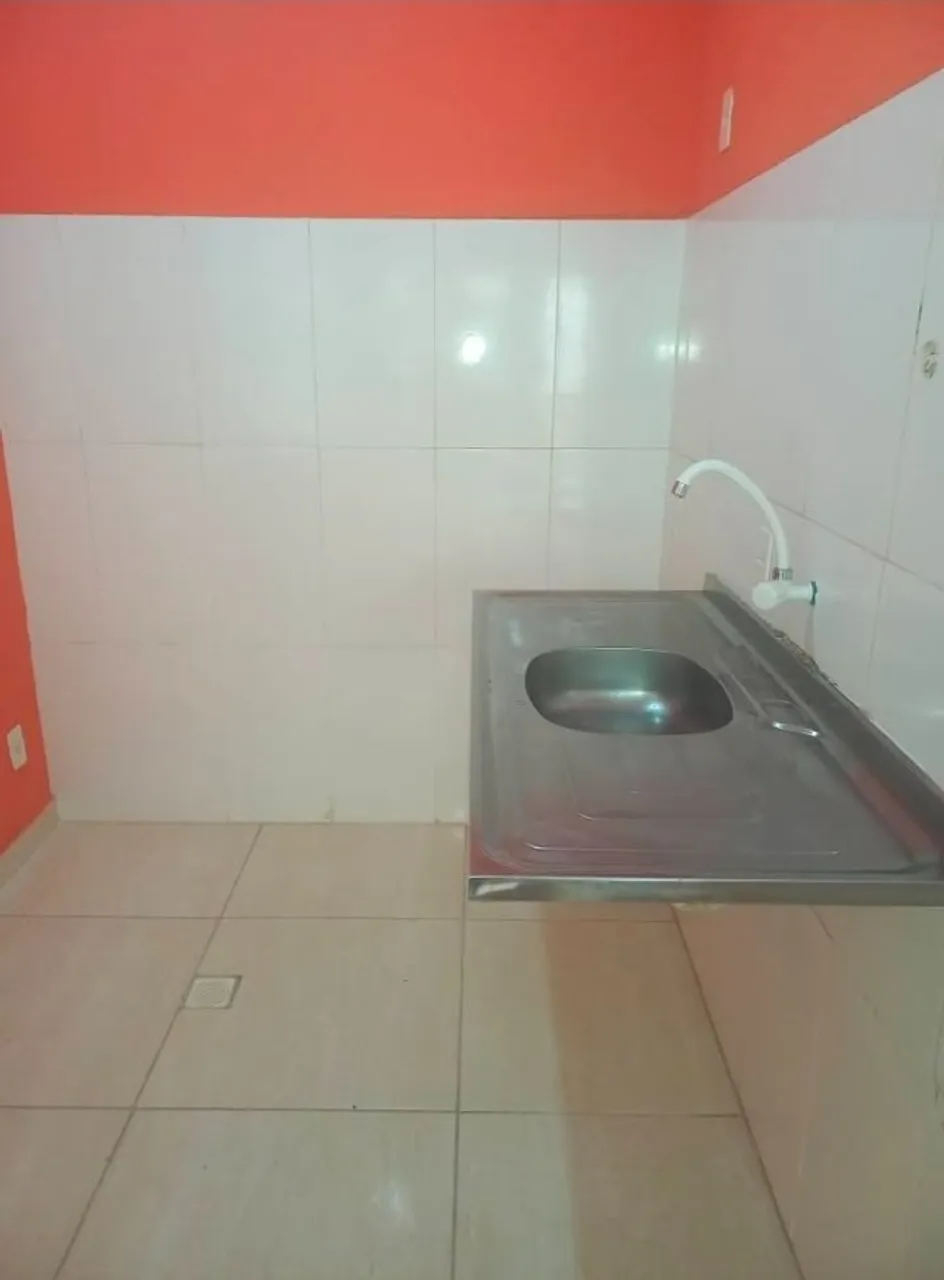 Unfurnished studio with separate kitchen and 1 bathroom — photo 2