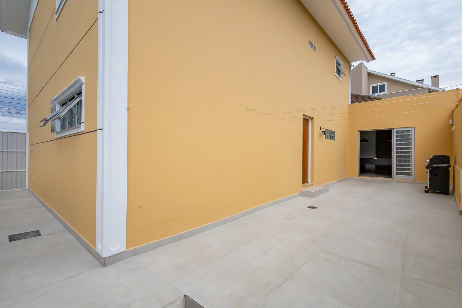 Furnished house with 3 bedrooms and 5 bathrooms — photo 20