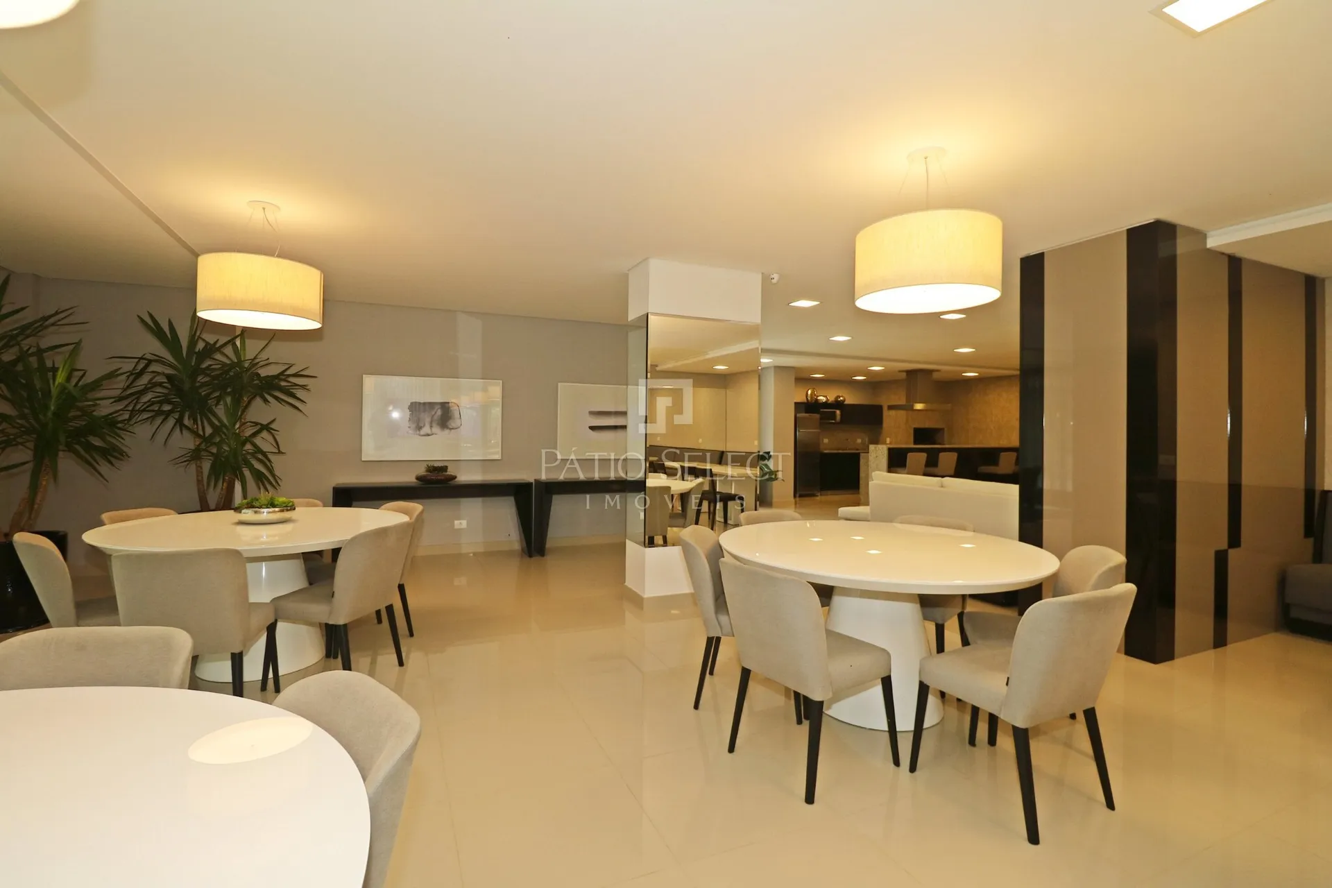 Apartment on the 8th floor with a glass-enclosed balcony — photo 80