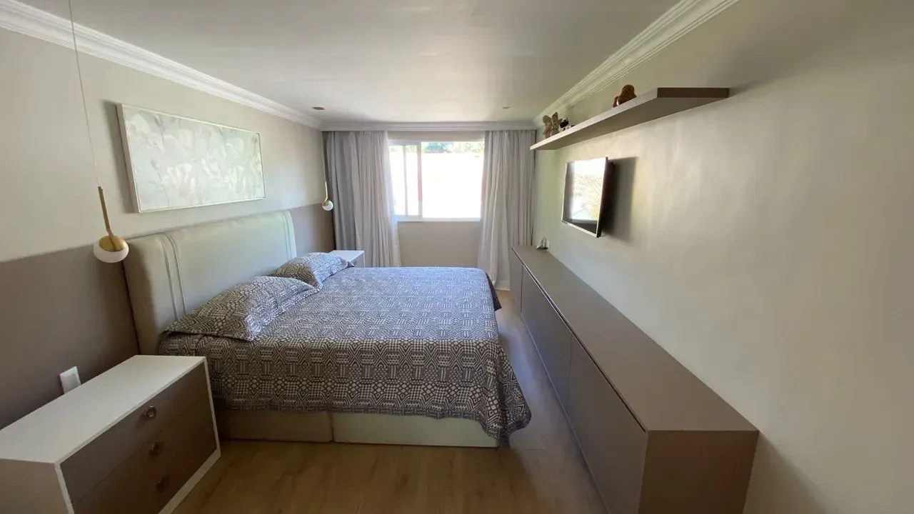 500 m² house with 4 bedrooms and a terrace — photo 21