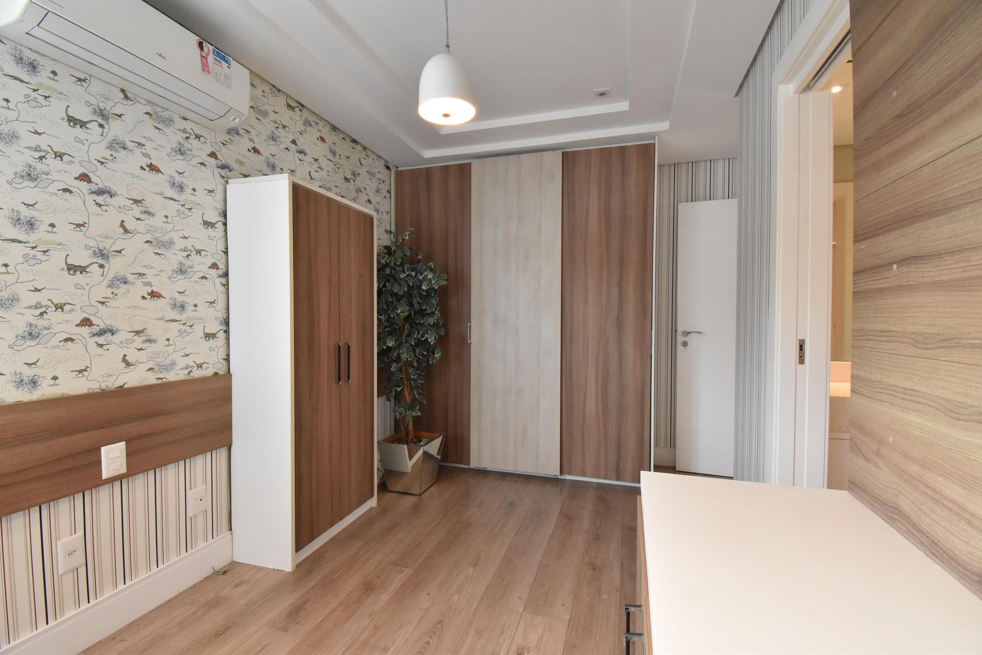 House, 411 m², with a bathtub — photo 13