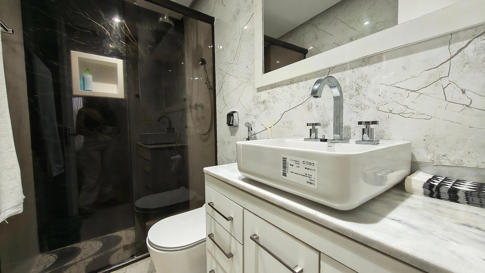 Washing machine in a 4-bedroom apartment, 205 m² — photo 18