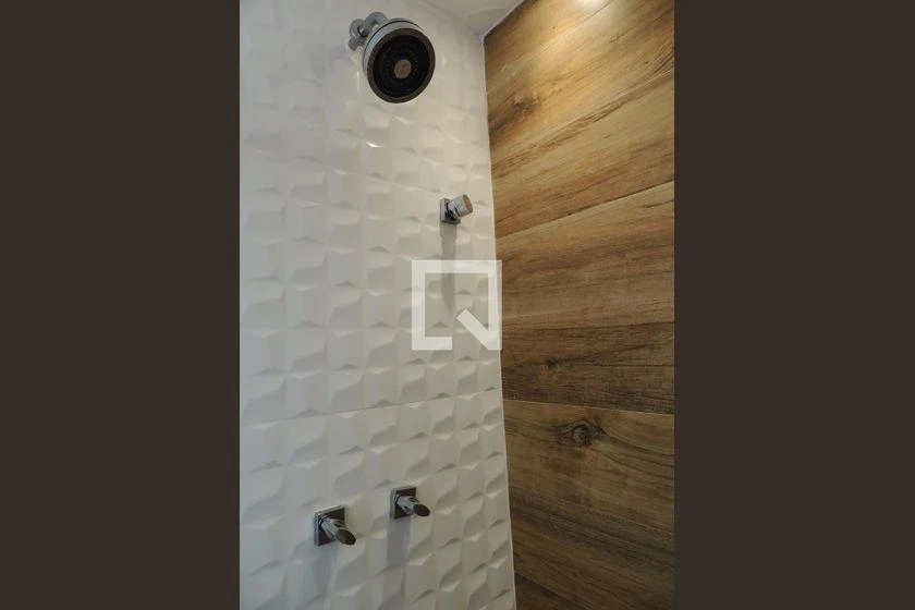 Furnished 3-bedroom apartment with 3 bathrooms and balcony — photo 82