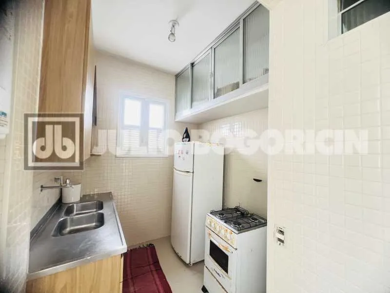 Furnished apartment with 2 bedrooms and 3 bathrooms — photo 16