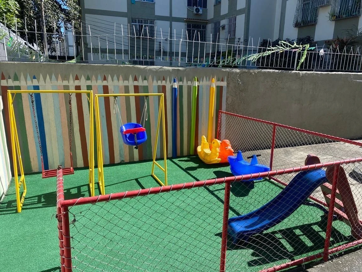 Apartamento com 2 quartos e banheiro com box de vidro — photo 6
