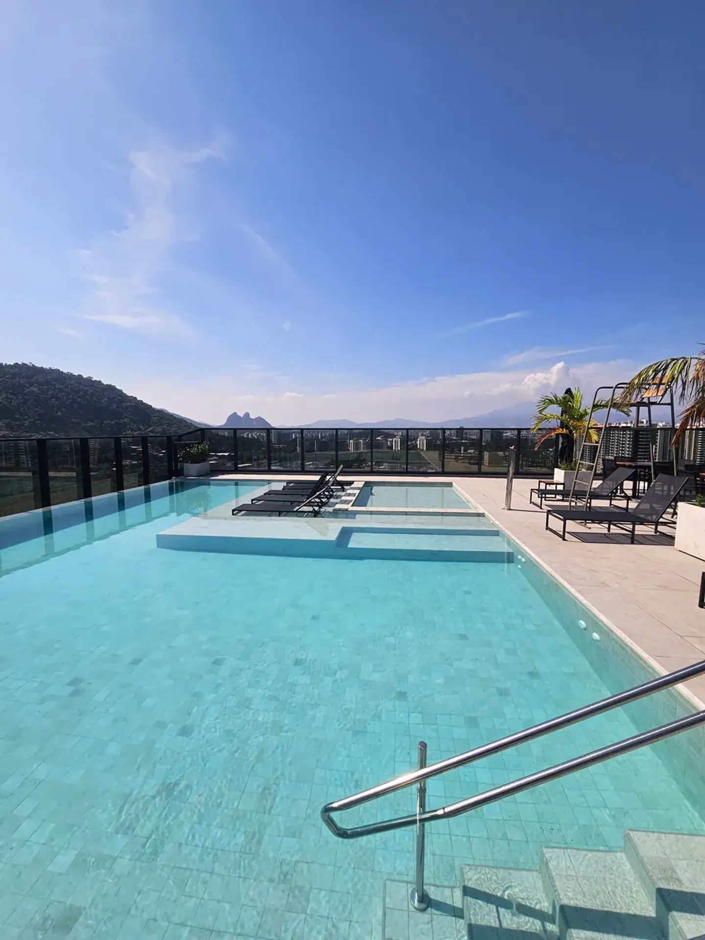 2-bedroom rental apartment with 2 bathrooms and 55 m² — photo 2