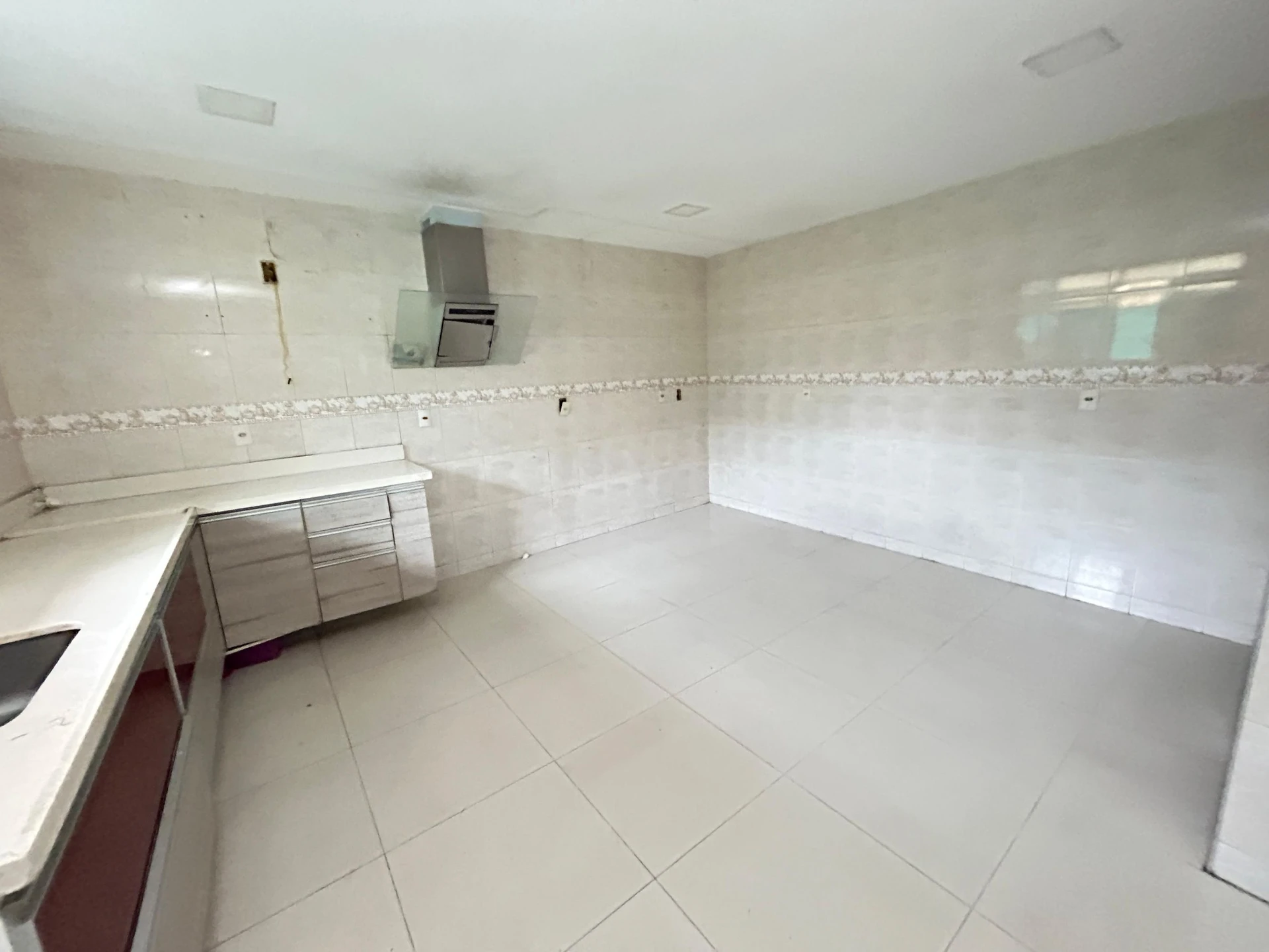 House, 300 m², with a walk-in closet — photo 16