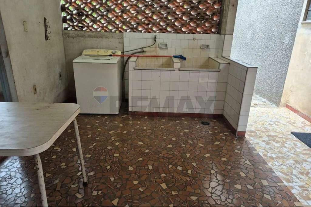 Casa duplex de 430 m² com 5 quartos e varanda — photo 25