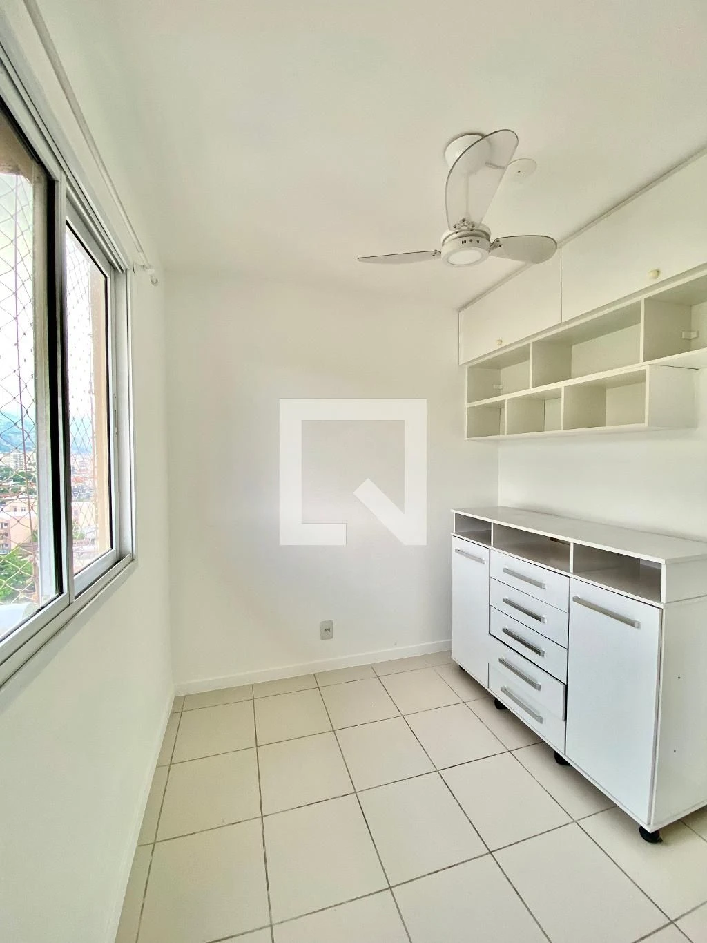 Apartamento de 2 quartos em condomínio com piscina — photo 16
