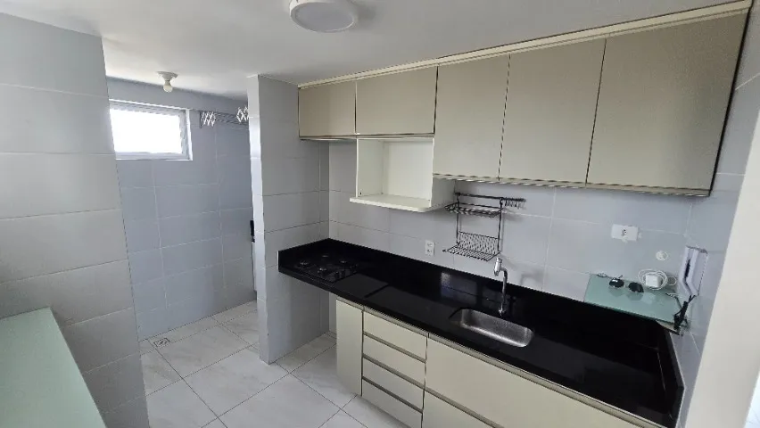 Стиральная машина и 3 спальни: квартира 80 м²