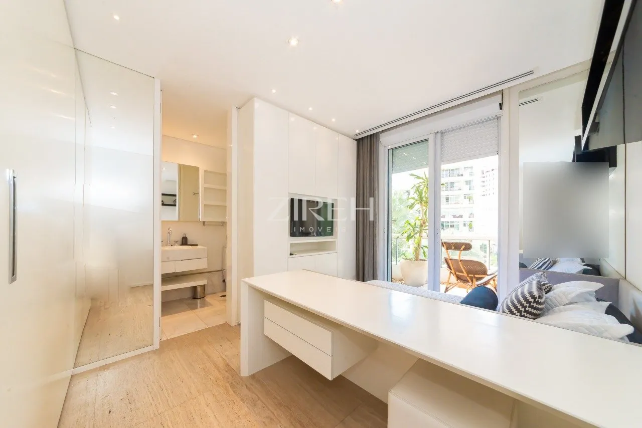 3-bedroom apartment with a home office — photo 5
