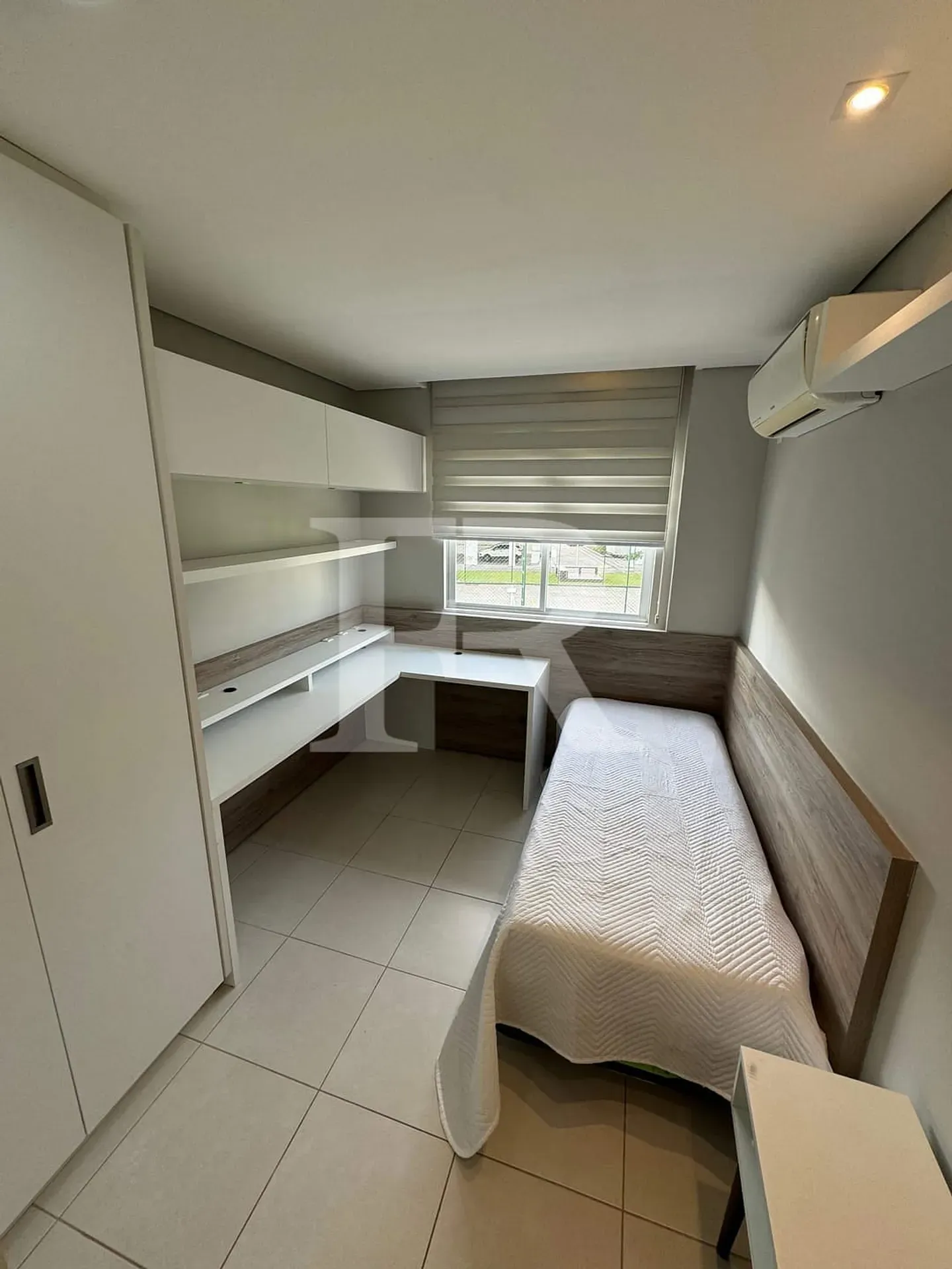 2-bedroom apartment with balcony and charcoal grill — photo 4