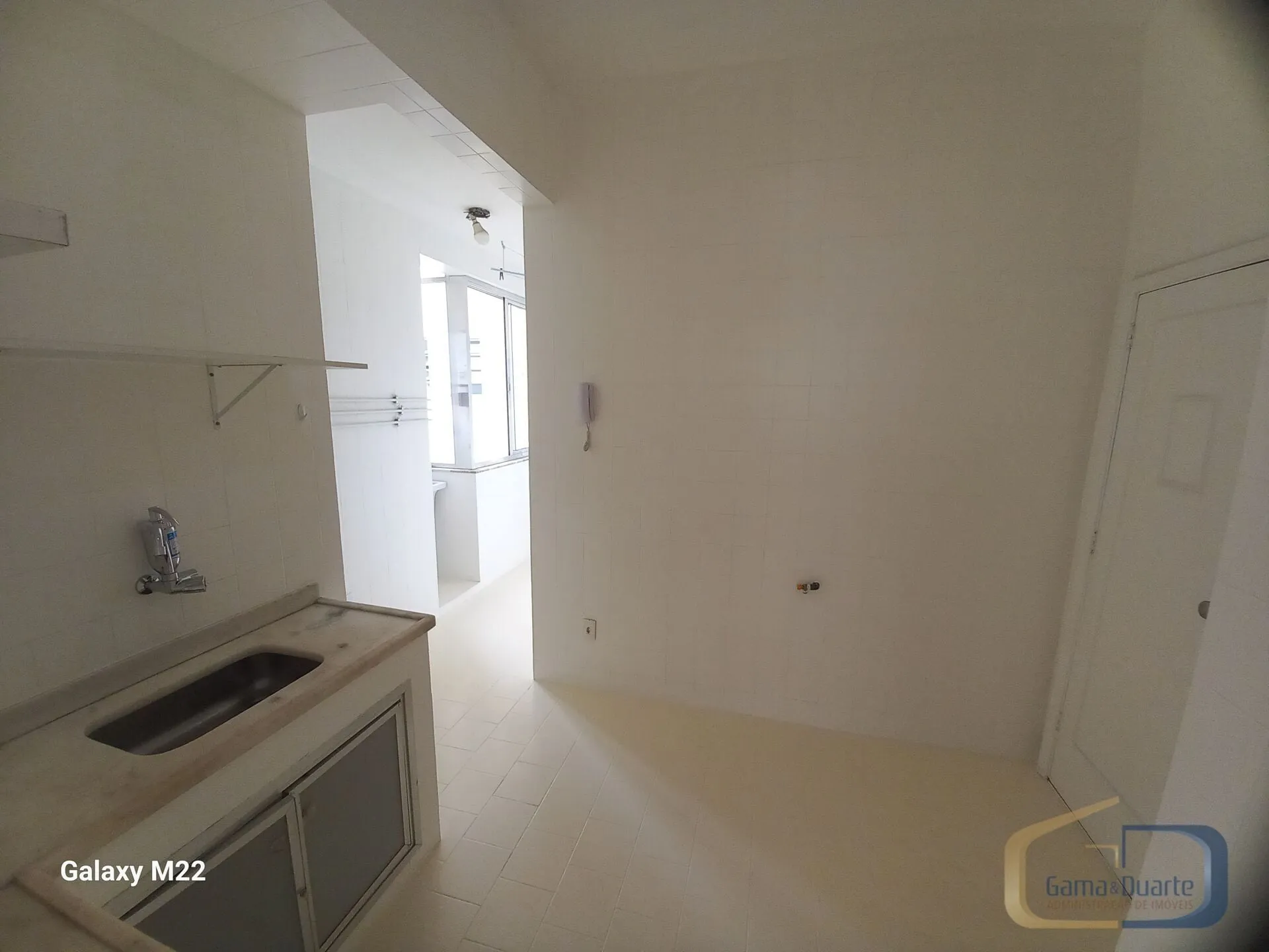 Apartment, 79 m², with wood or laminate floors — photo 5