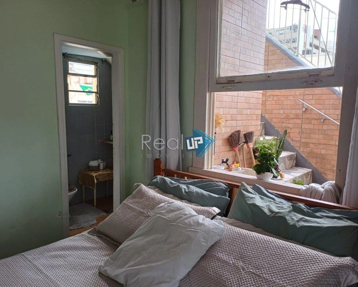 Furnished duplex penthouse with 3 bedrooms and 3 bathrooms — photo 32