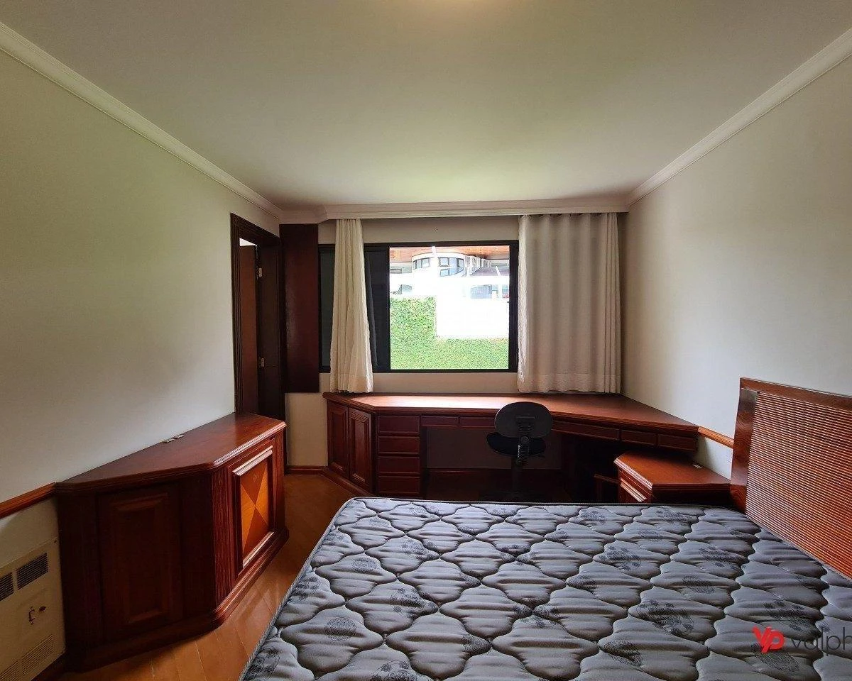 Condo house with 3 bedrooms and 5 bathrooms — photo 41