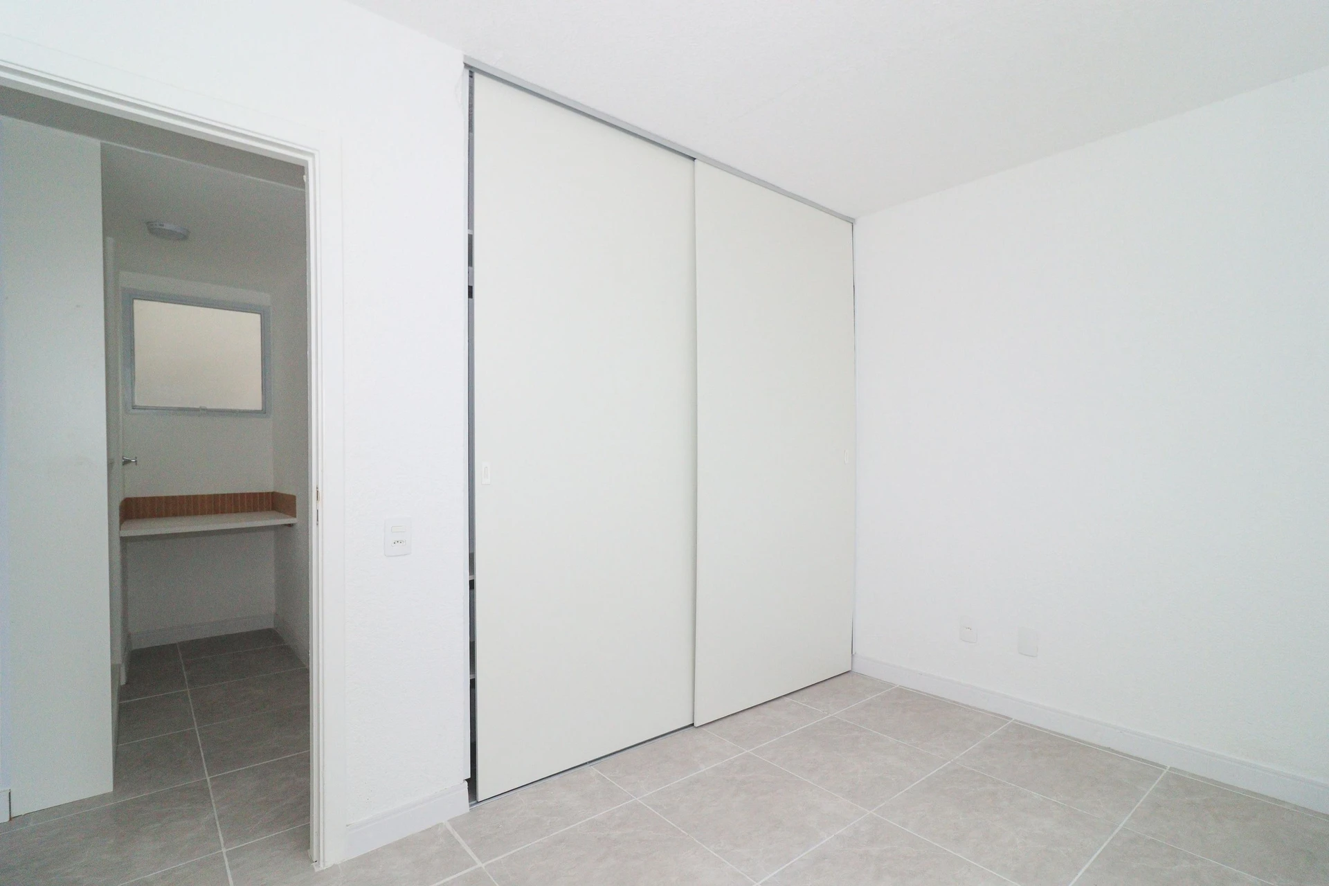 Apartamento com 1 quarto e área de lavanderia — photo 13