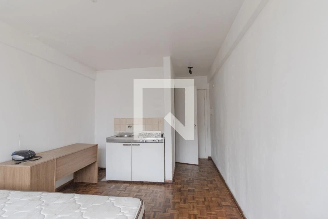 Apartment, 37 m², with wood or laminate floors — photo 7