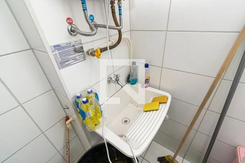 2-bedroom apartment in a building with a gym — photo 29