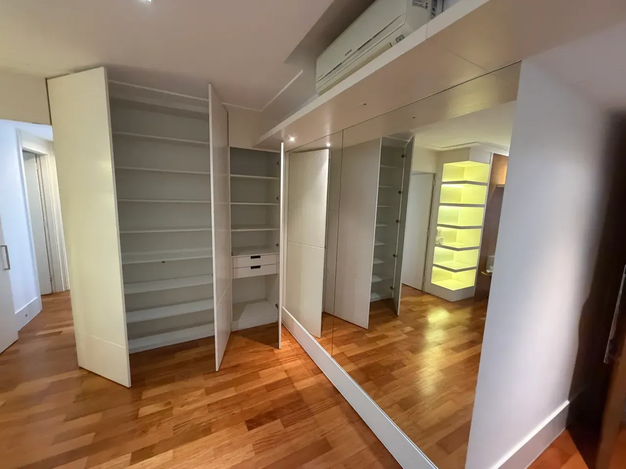 2-bedroom apartment with a water view — photo 11