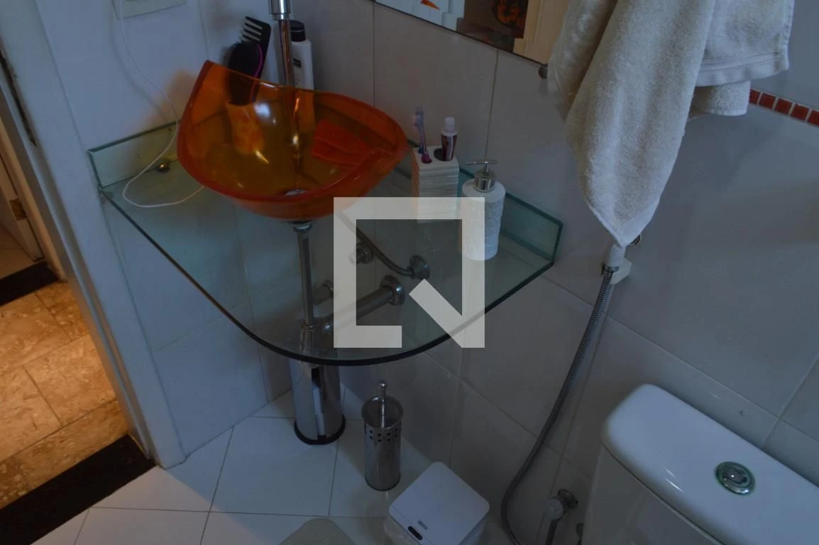3-bedroom apartment with a bathtub — photo 39