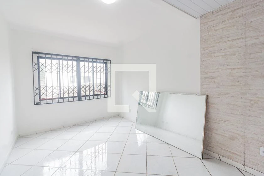 Unfurnished studio with 1 bedroom and 1 bath, no parking