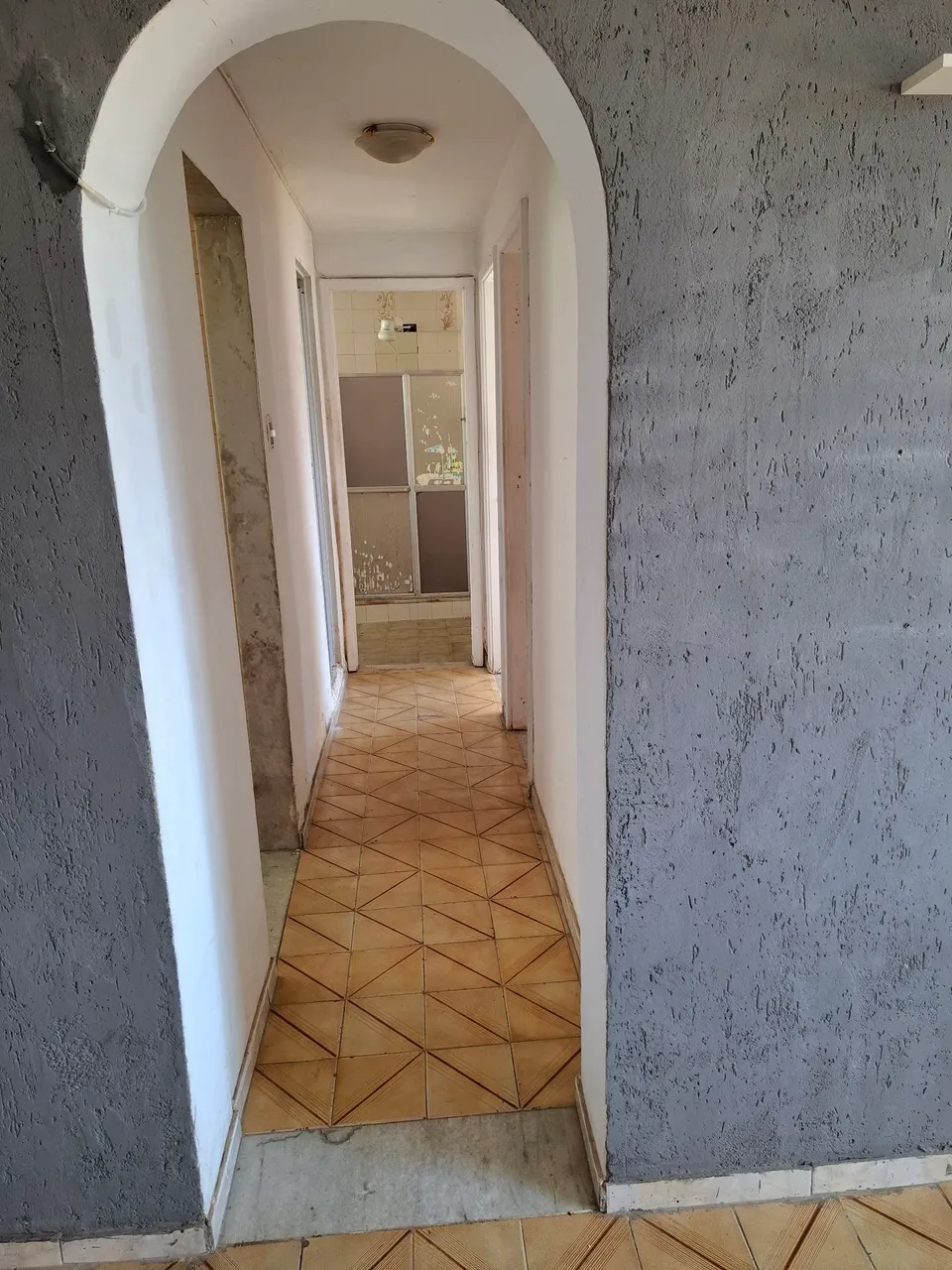 Unfurnished 2-bedroom apartment with 1 bathroom — photo 4