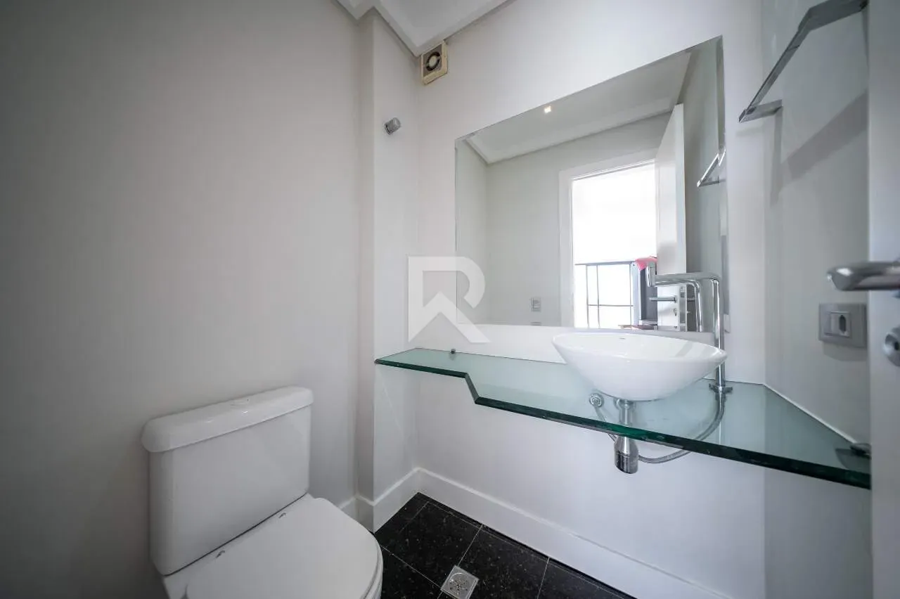 151 m² apartment with 3 bedrooms and 2 parking spots — photo 25