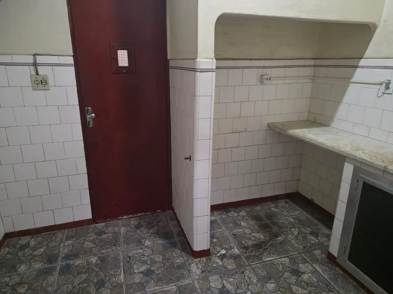 2-bedroom apartment with a separate kitchen — photo 7