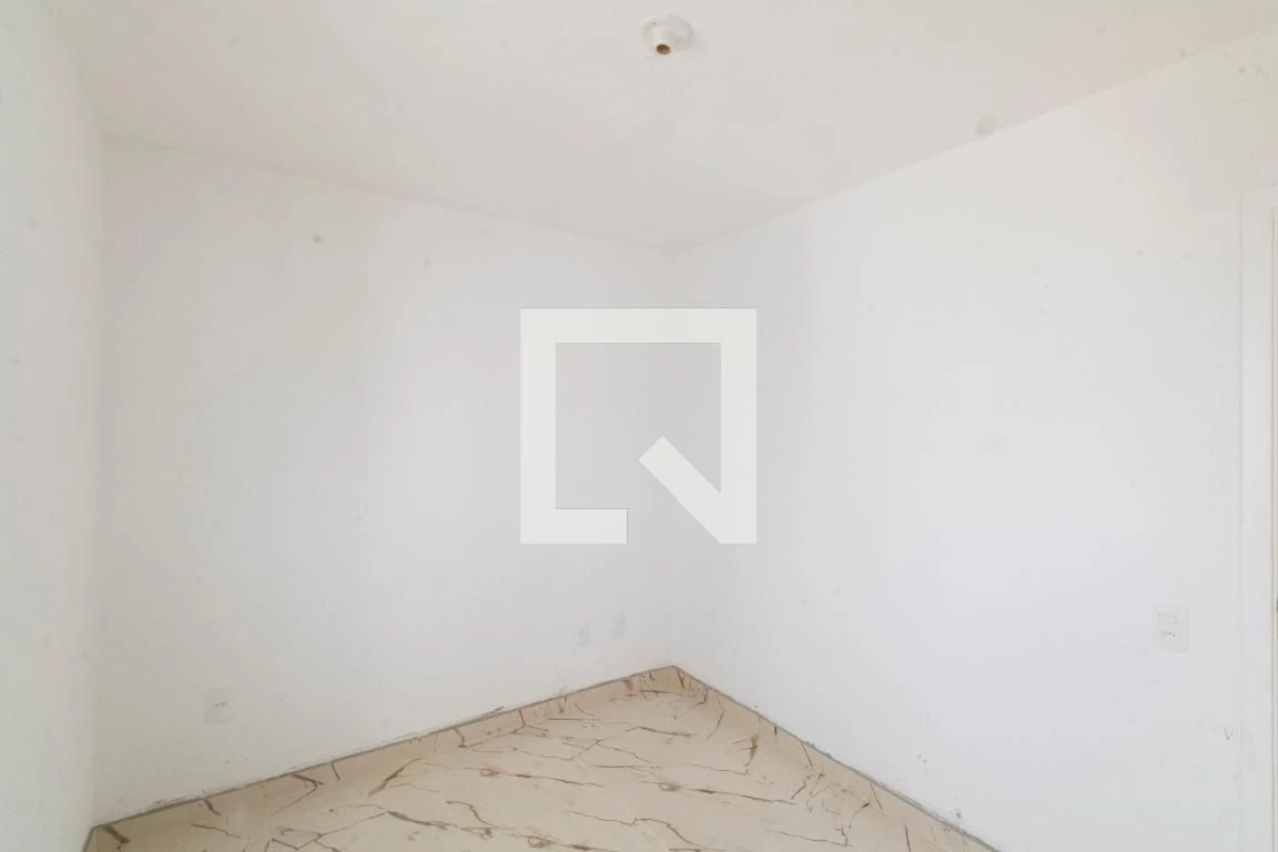 Apartamento com 2 quartos e área de serviço com tanque — photo 30