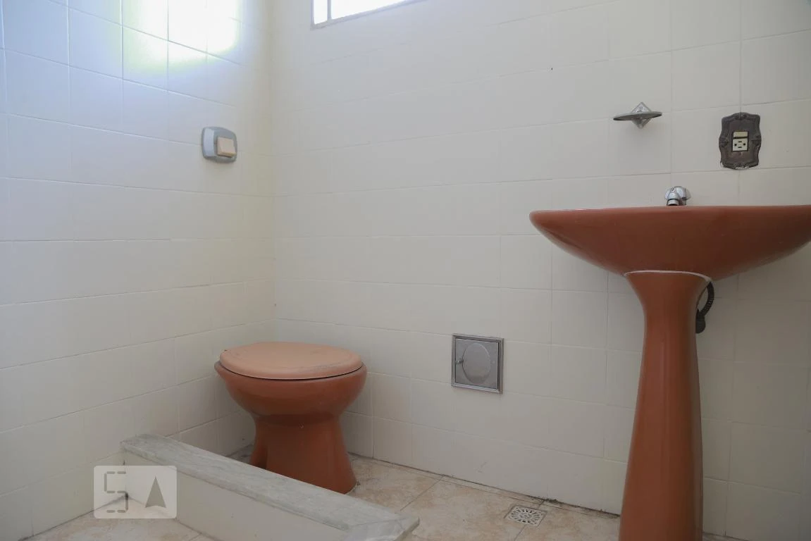 Casa com cozinha separada, 4 quartos e 3 banheiros — photo 25
