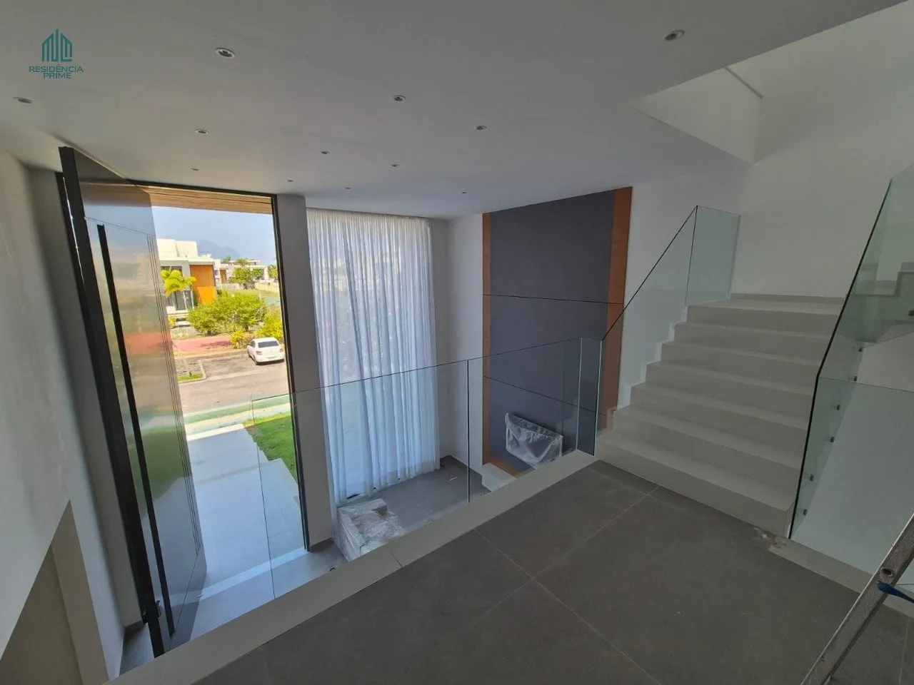 Furnished house with 4 bedrooms and an open-plan kitchen — photo 9