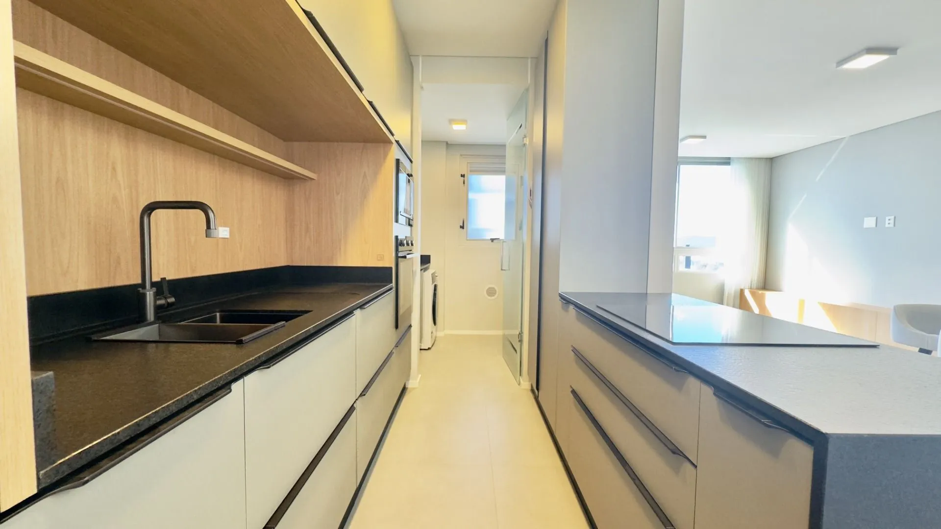 Water view in a 2-bedroom apartment, 110 m² — photo 14
