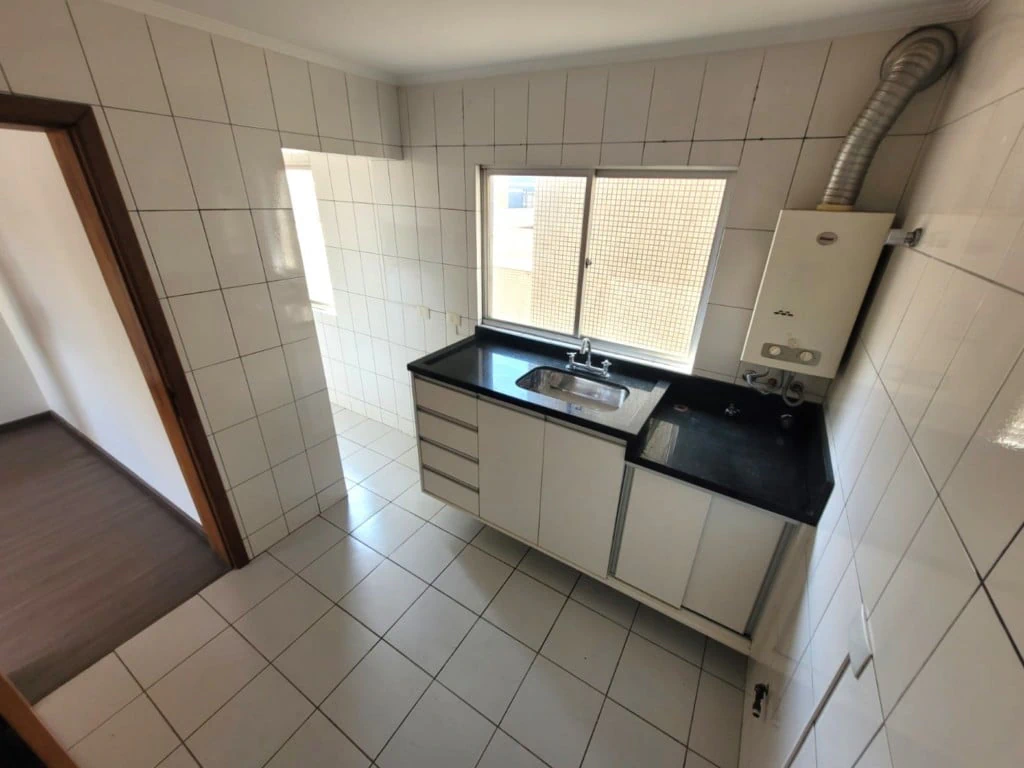 Apartment, 87 m², with wood or laminate floors — photo 7