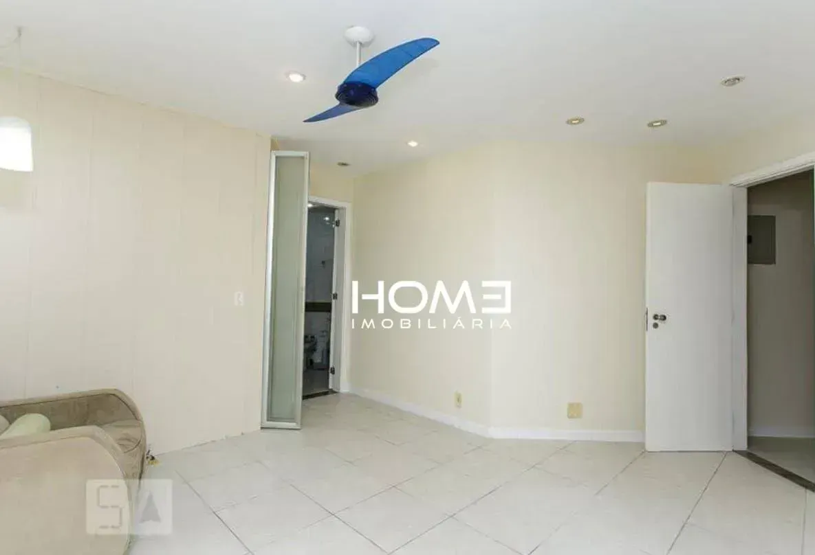 200 m² apartment with 4 bedrooms, 3 en-suite and 2 parking — photo 33