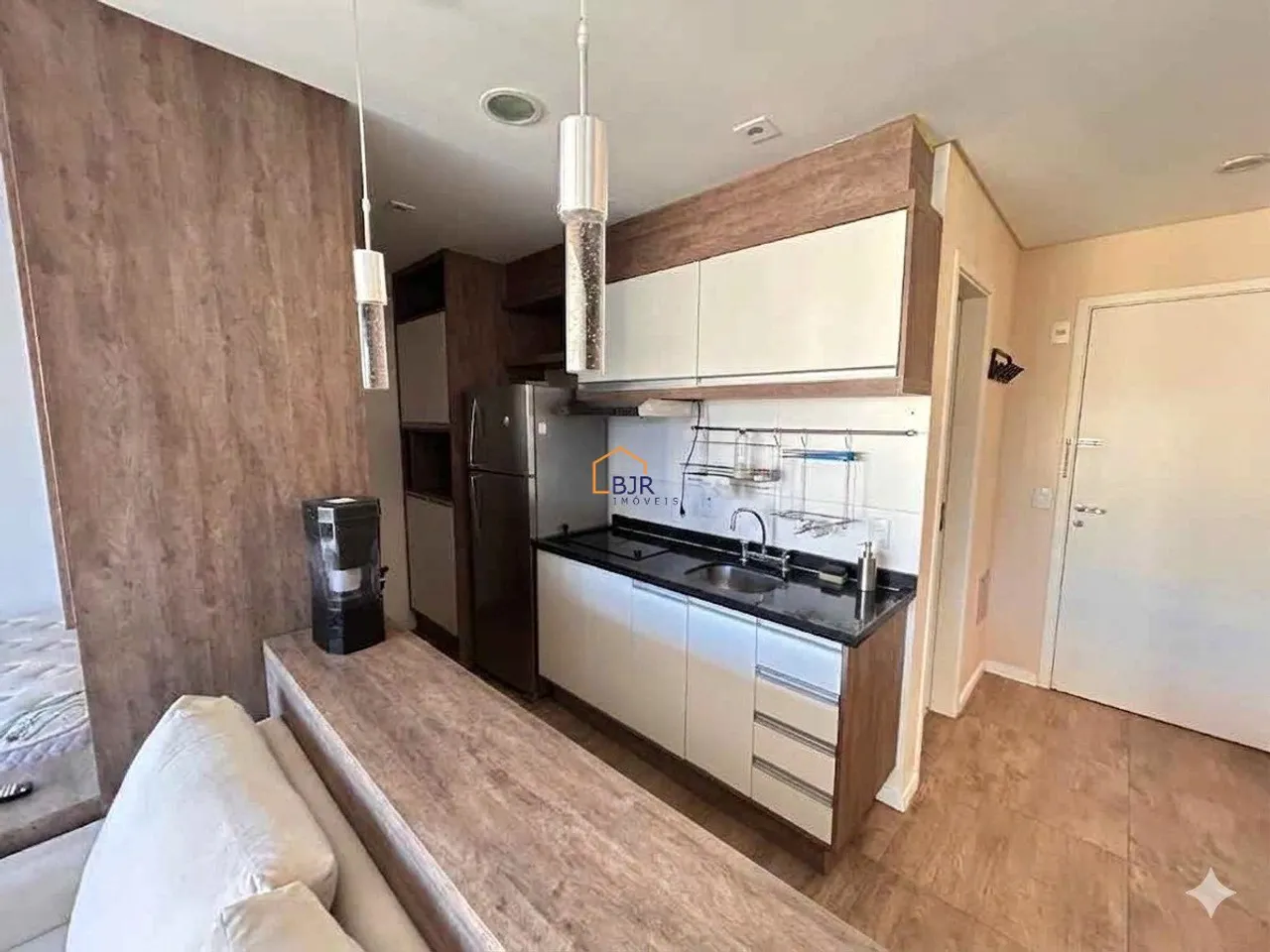 Apartamento amueblado de 1 dormitorio con balcón y jardín privado — photo 7