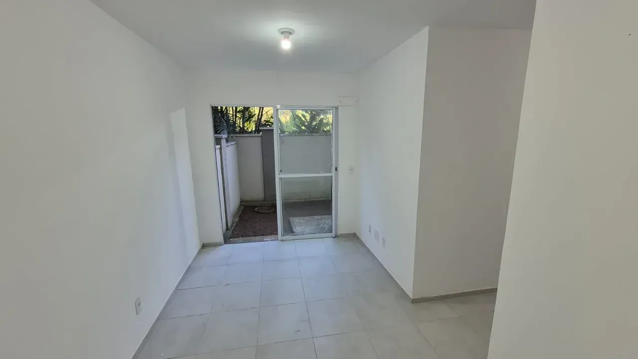 Apartamento sem mobília com 2 quartos e quintal — photo 10