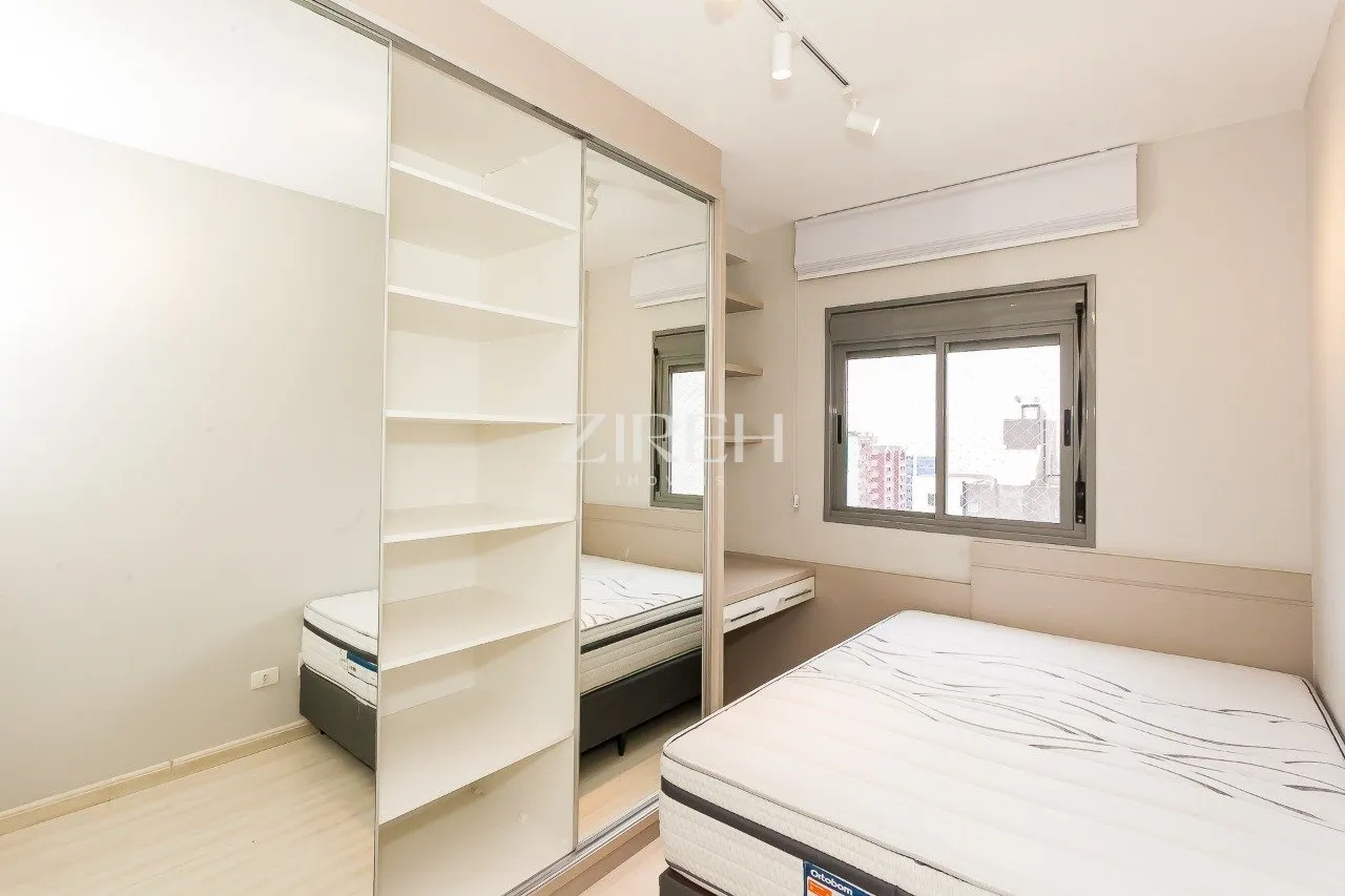 Furnished apartment with 3 bedrooms and 166 m² — photo 18