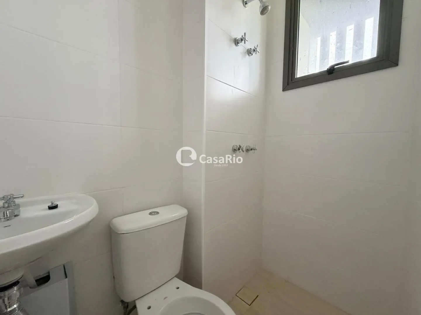 4-bedroom apartment in a building with a sauna — photo 12