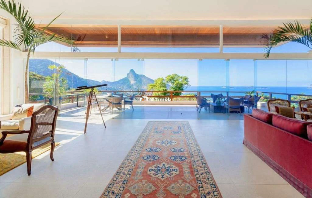 Unfurnished 6-bedroom house with 950 m² — photo 8