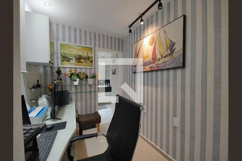 Apartamento mobiliado de 214 m² com 4 quartos e 2 banheiros — photo 11