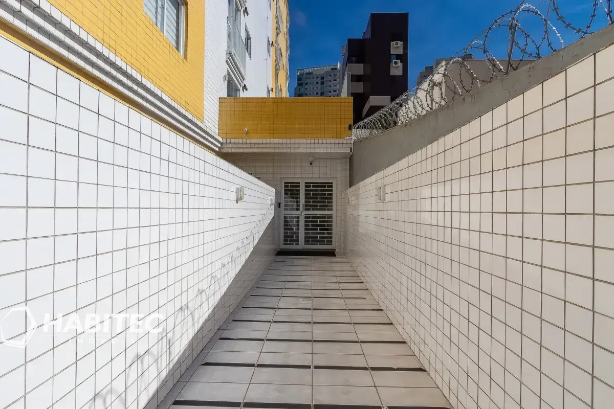 Apartamento en planta baja con 2 dormitorios y 77 m² — photo 25