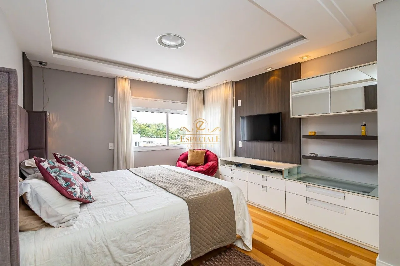Furnished house with 3 en-suite bedrooms and 631 m² — photo 17