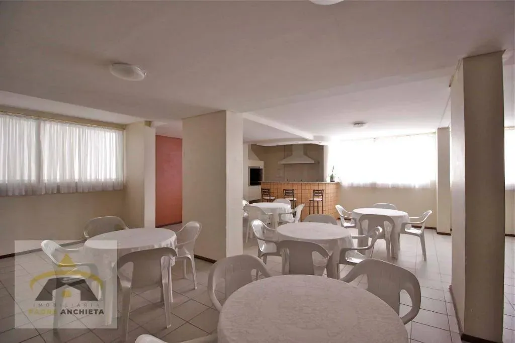 Furnished 1-bedroom apartment with a private BBQ area — photo 28