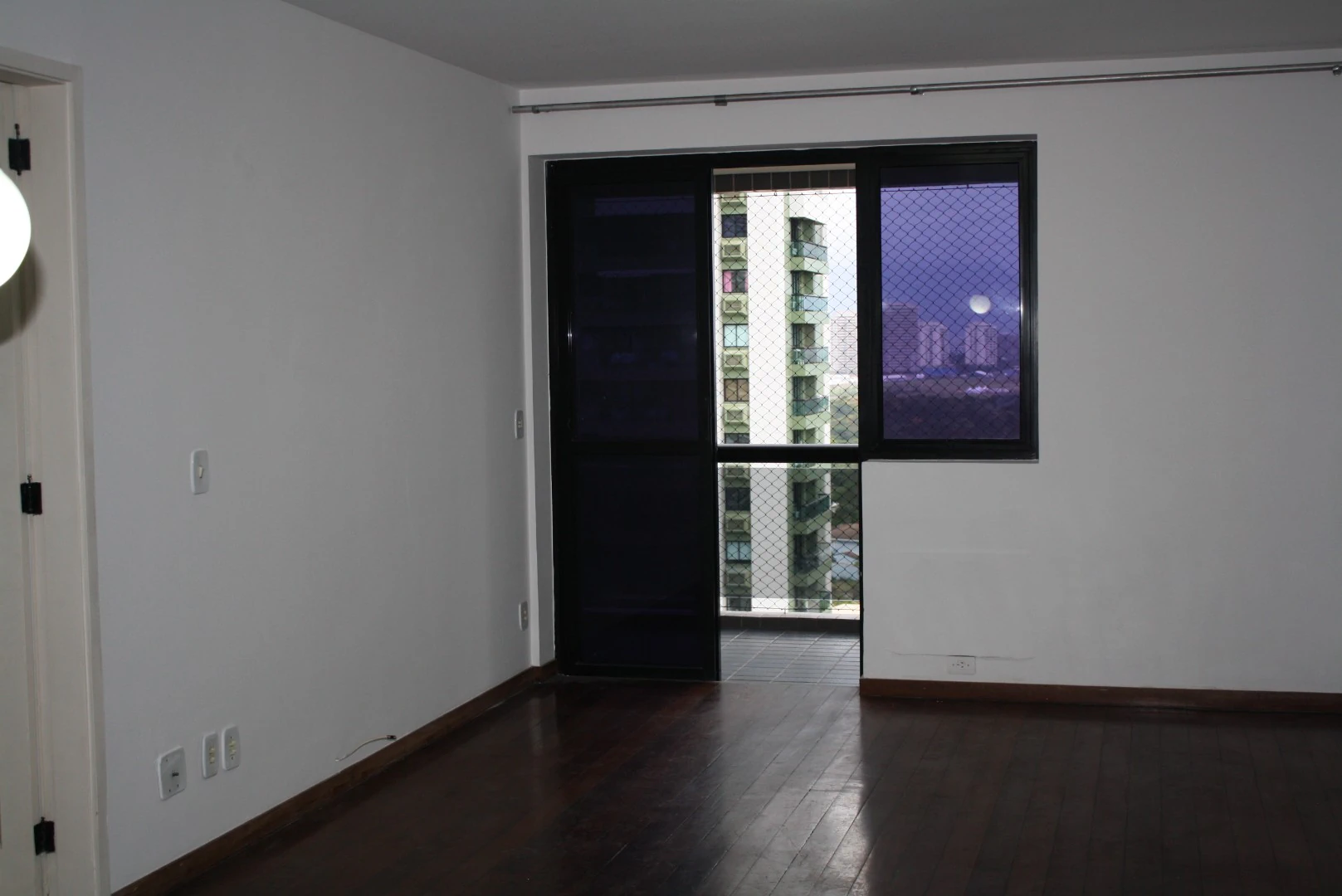 Apartamento de 3 quartos com suíte e 2 vagas de garagem — photo 2