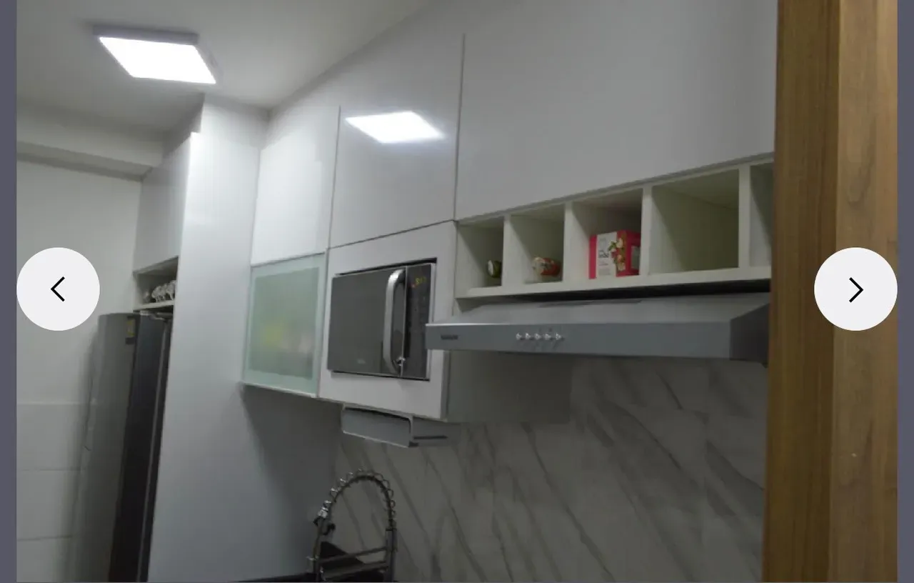Furnished apartment, 51 m², with a glass-enclosed balcony — photo 40