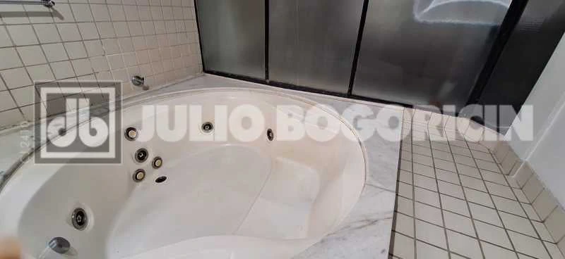 Furnished 260 m² apartment with 4 bedrooms and view — photo 19
